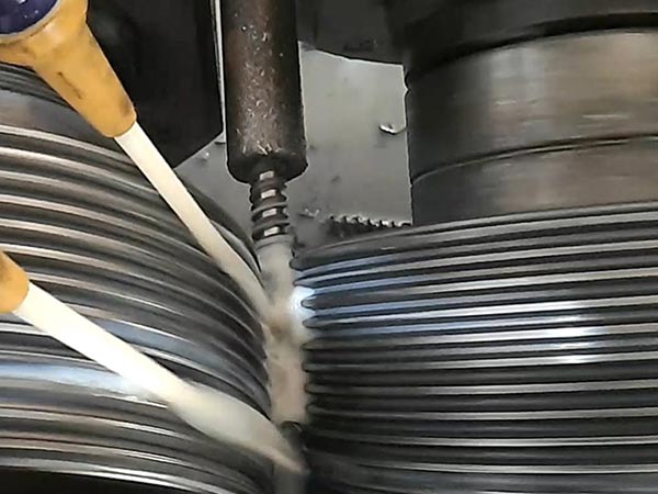 穿墻螺桿專(zhuān)用絲桿機(jī)